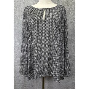 NWOT Old Navy Womens XXL Black White Pleated Blouse Balloon Sleeve Lightweight